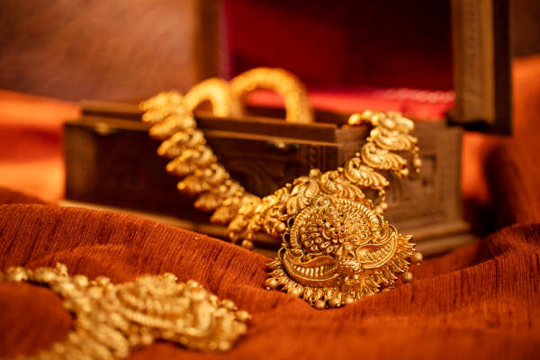 ಸಾರ್ವಕಾಲಿಕ ದಾಖಲೆ ಬರೆದ ಚಿನ್ನ-ಬೆಳ್ಳಿ: ಇಷ್ಟೊಂದು ರೇಟ್‌ ಹಿಂದೆಂದೂ ಆಗಿಲ್ಲ!